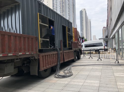城区冷却液不足的情况下如何检查柴油发电机组？
